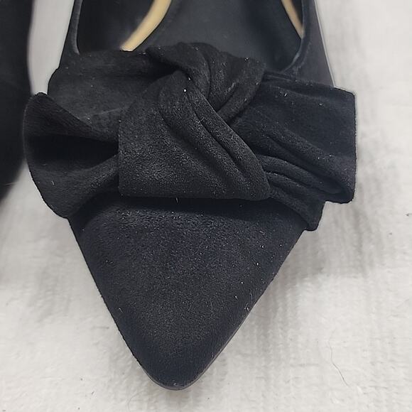 ●NINE WEST●FAVS FLATS BLACK POINTED-TOE GOLD TRIM BOW ON TOE BOX LADIES 8 NWOB - Picture 4 of 16